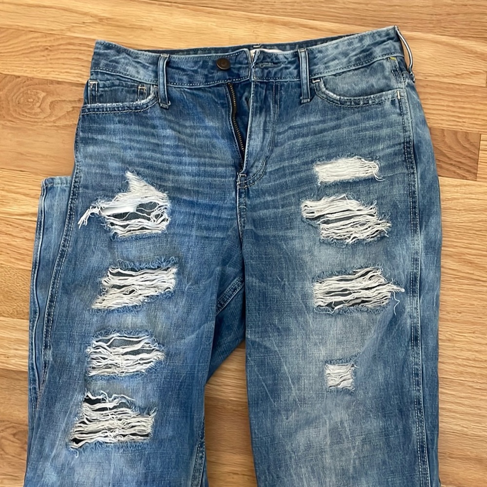 Hollister distressed jeans